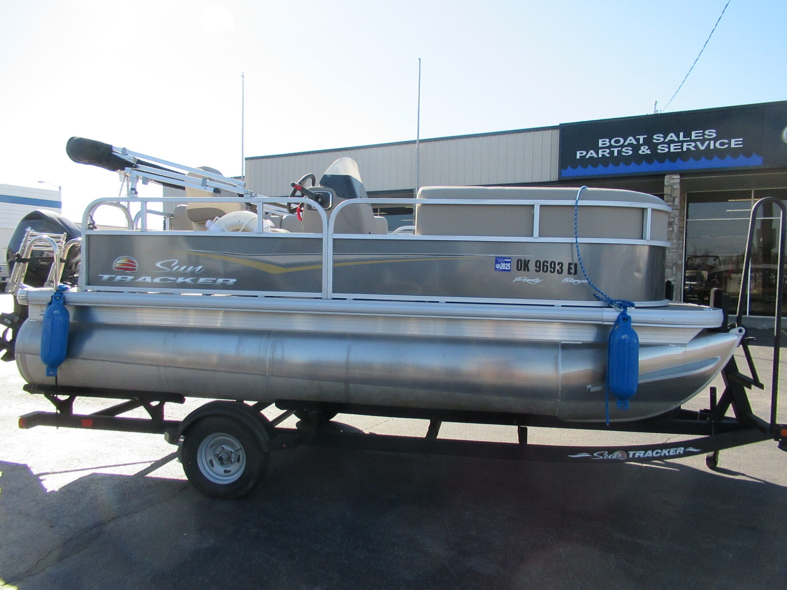 2024 Tracker SUNTRACKER PB16 - 4