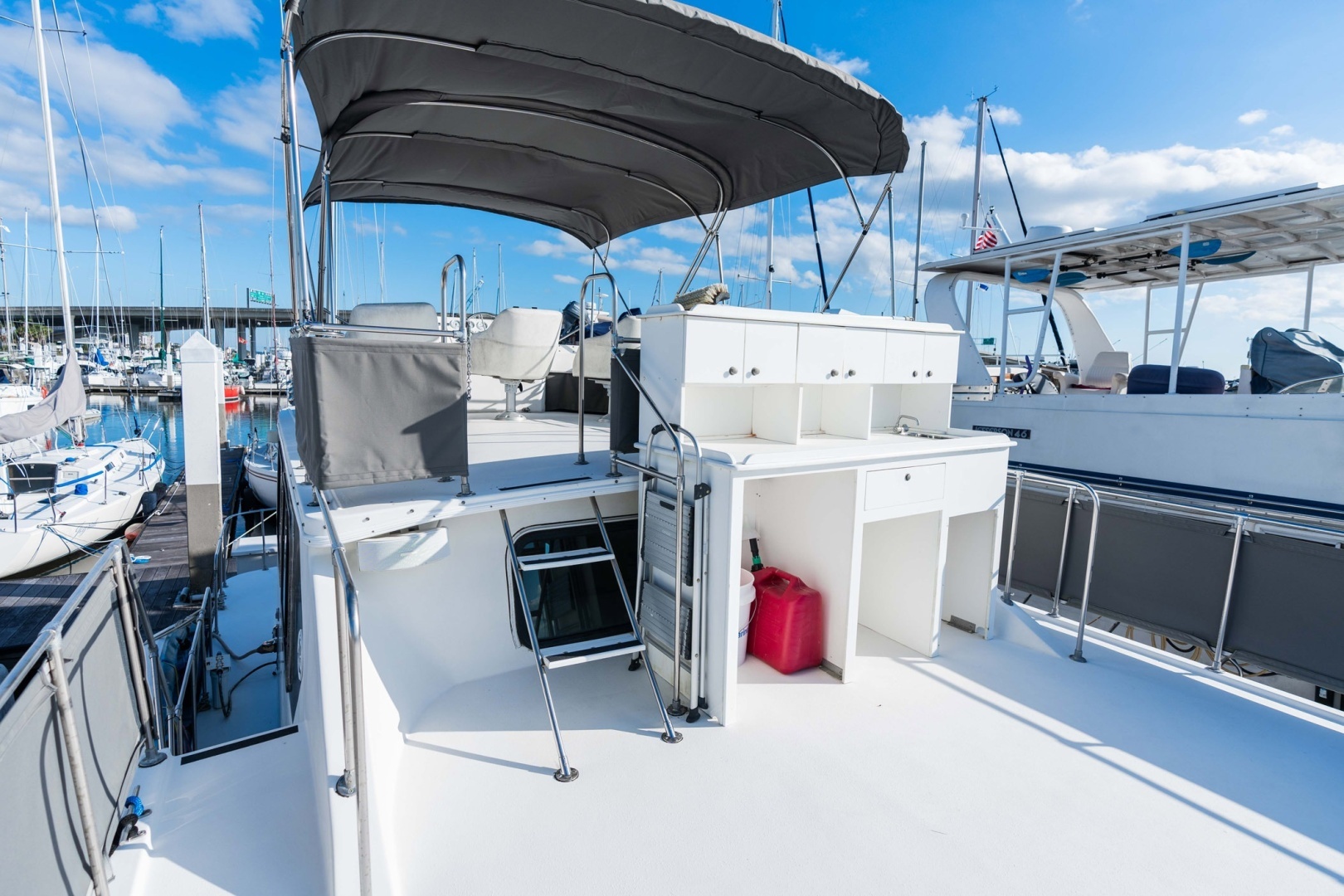 2001 Harbor Master 520 Coastal - Image 10