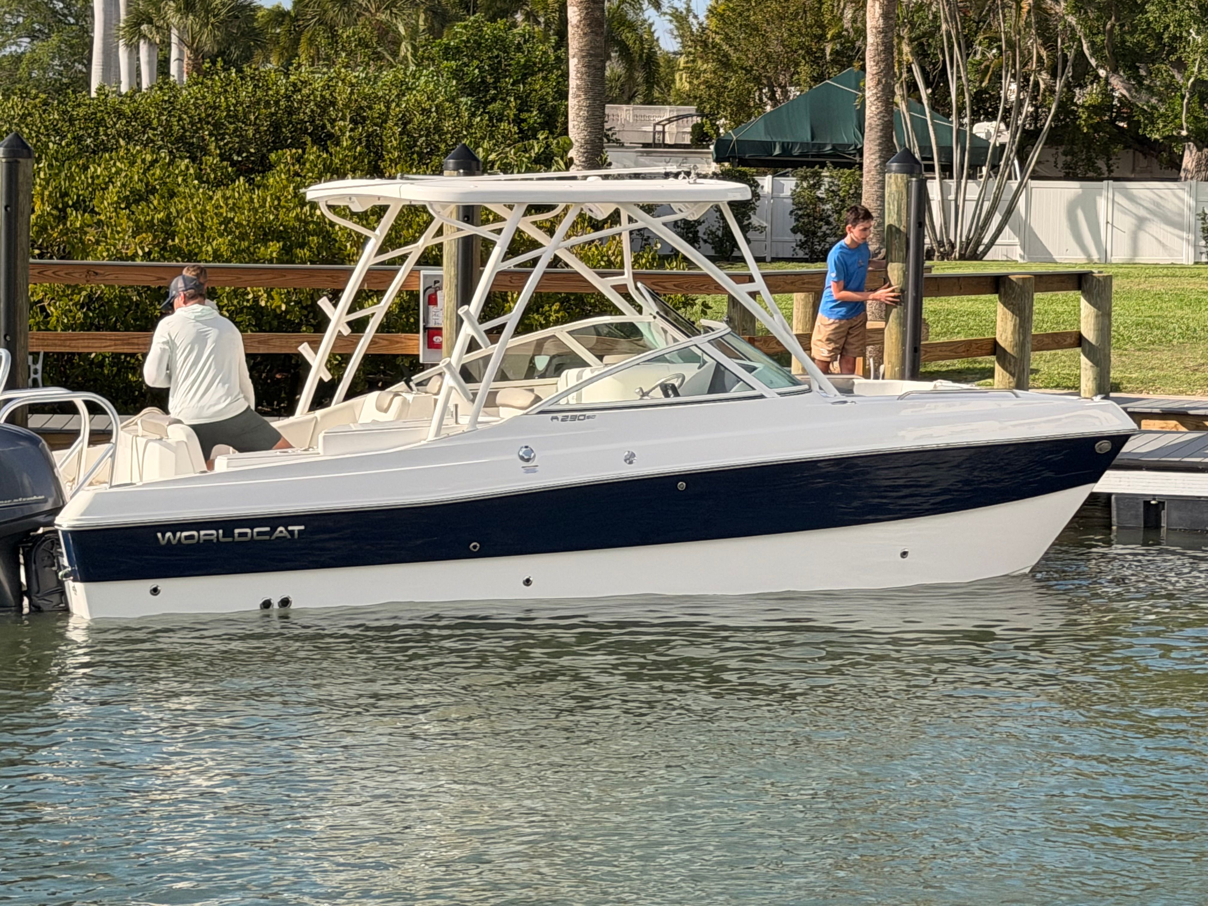 2023 World Cat 230 SD - 2