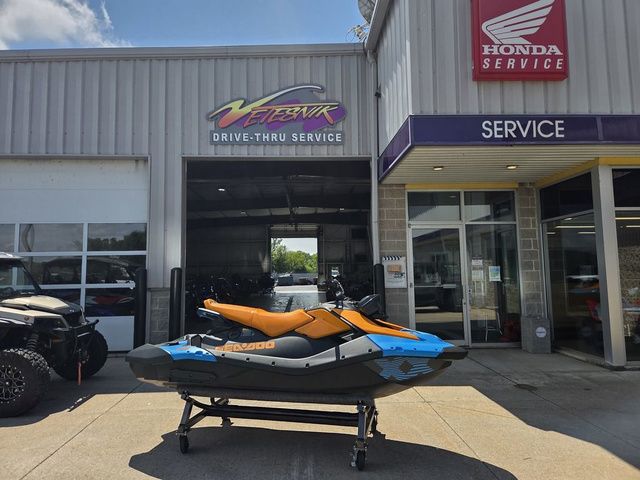 2026 Sea-Doo SparkTrixx For 3 Rotax 900 ACE - 90 Ibr And Aud
