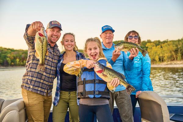 2025 Sun Tracker Fishin' Barge 22 XP3 - 72