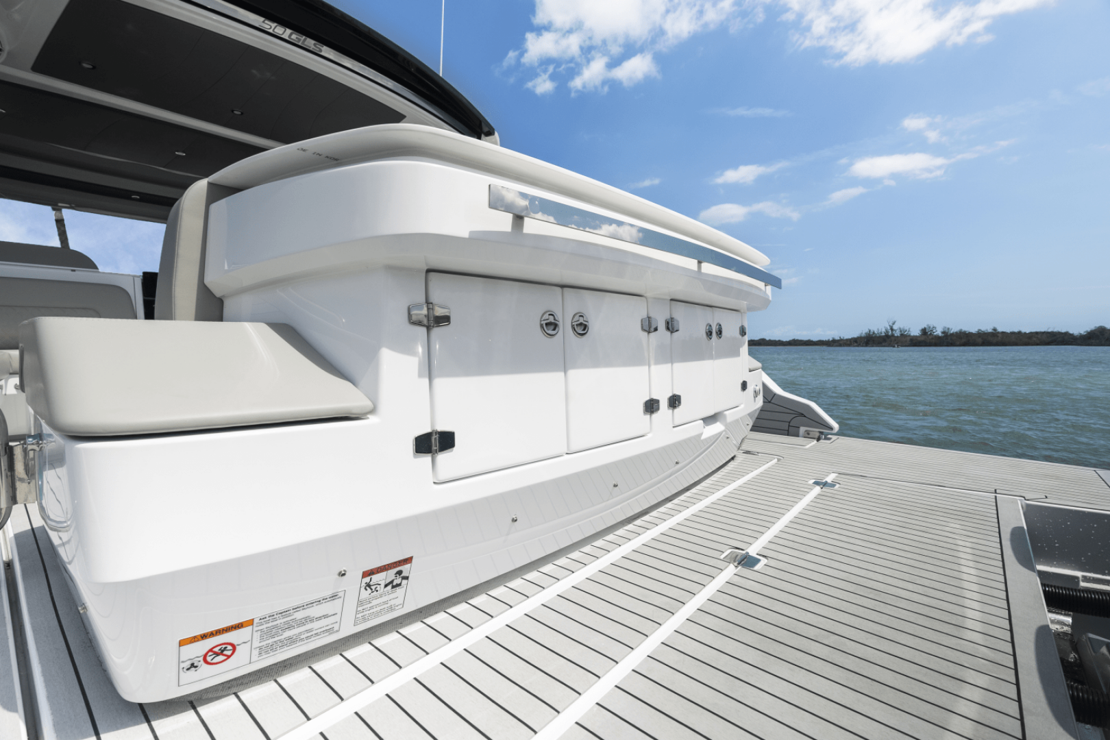 2026 Cruisers Yachts 50GLS OB - Image 61