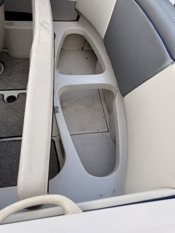 2010 Sea Ray 175 Sport - 11