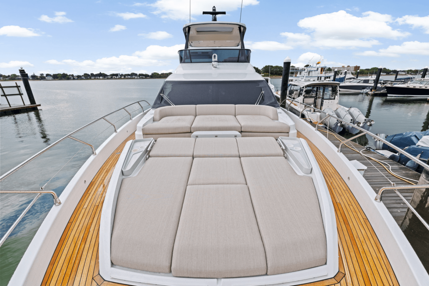 2026 Azimut Fly 68 - Image 37