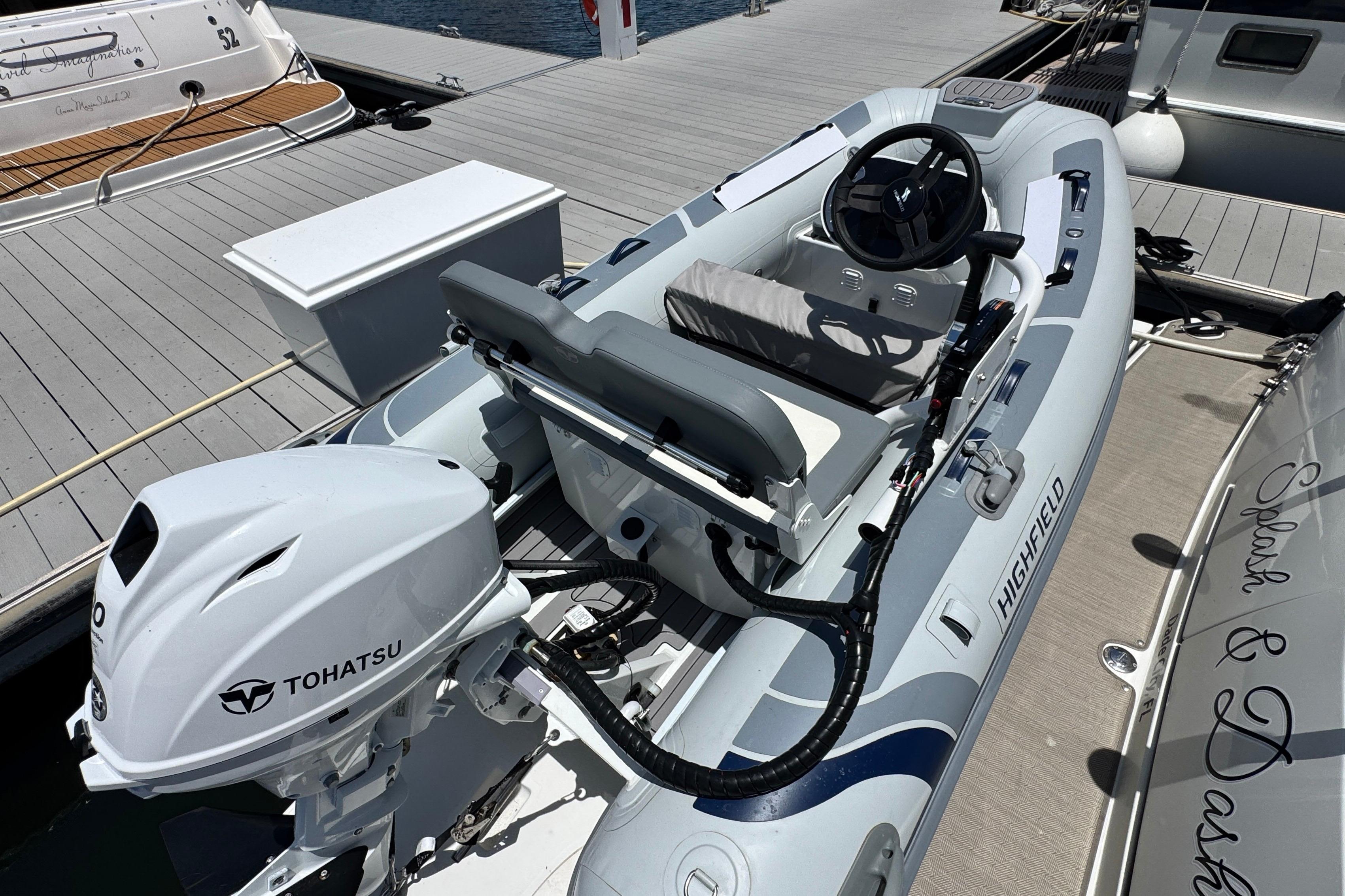 2007 Carver 47 Motor Yacht Tender