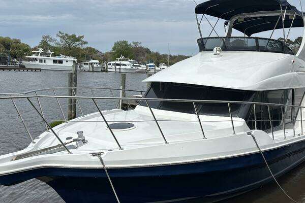 2007 Bluewater 5200