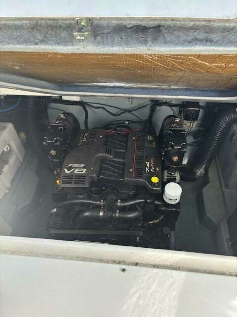 2000 Sea Ray 270 Sundancer - Image 24