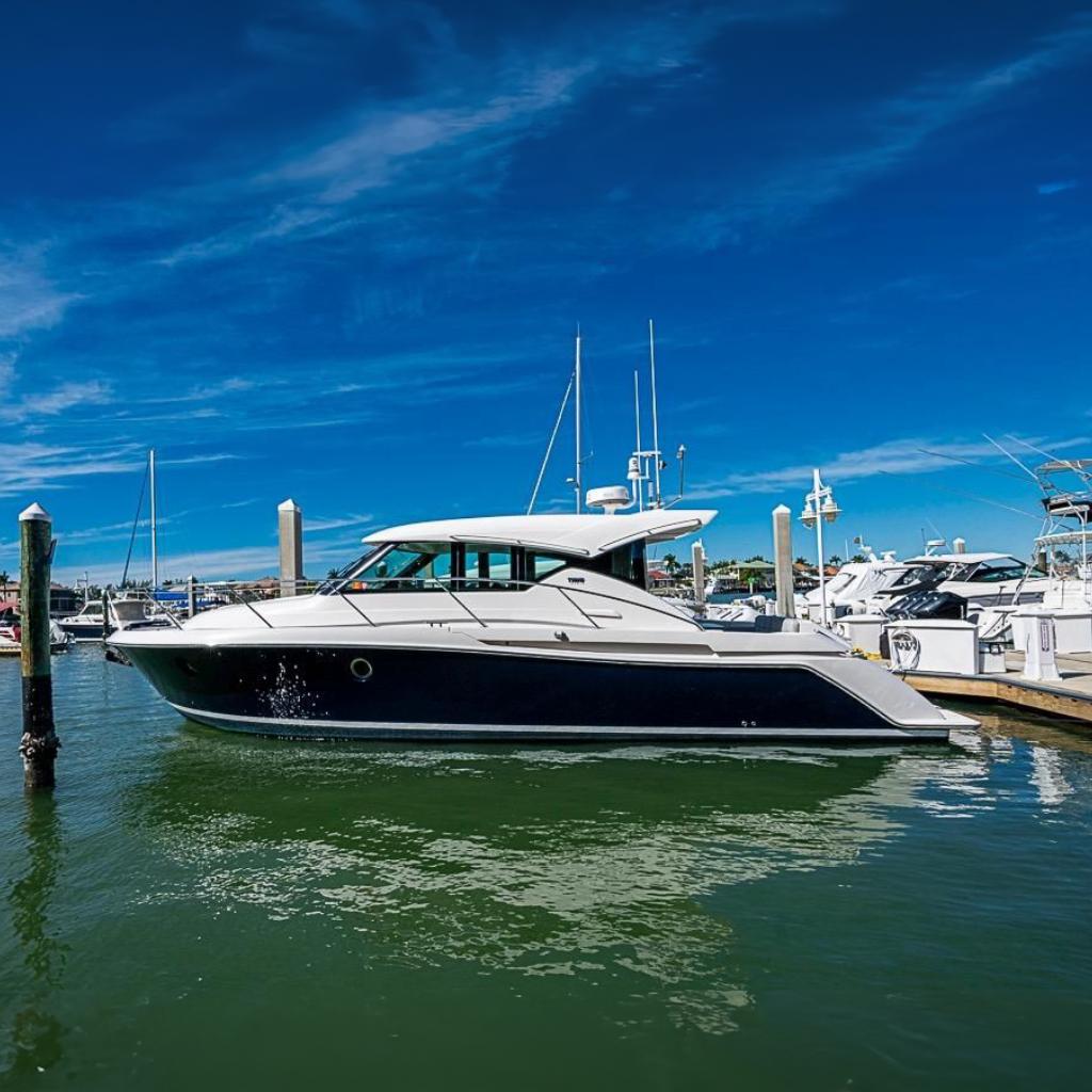 2017 Tiara Yachts C39 Coupe