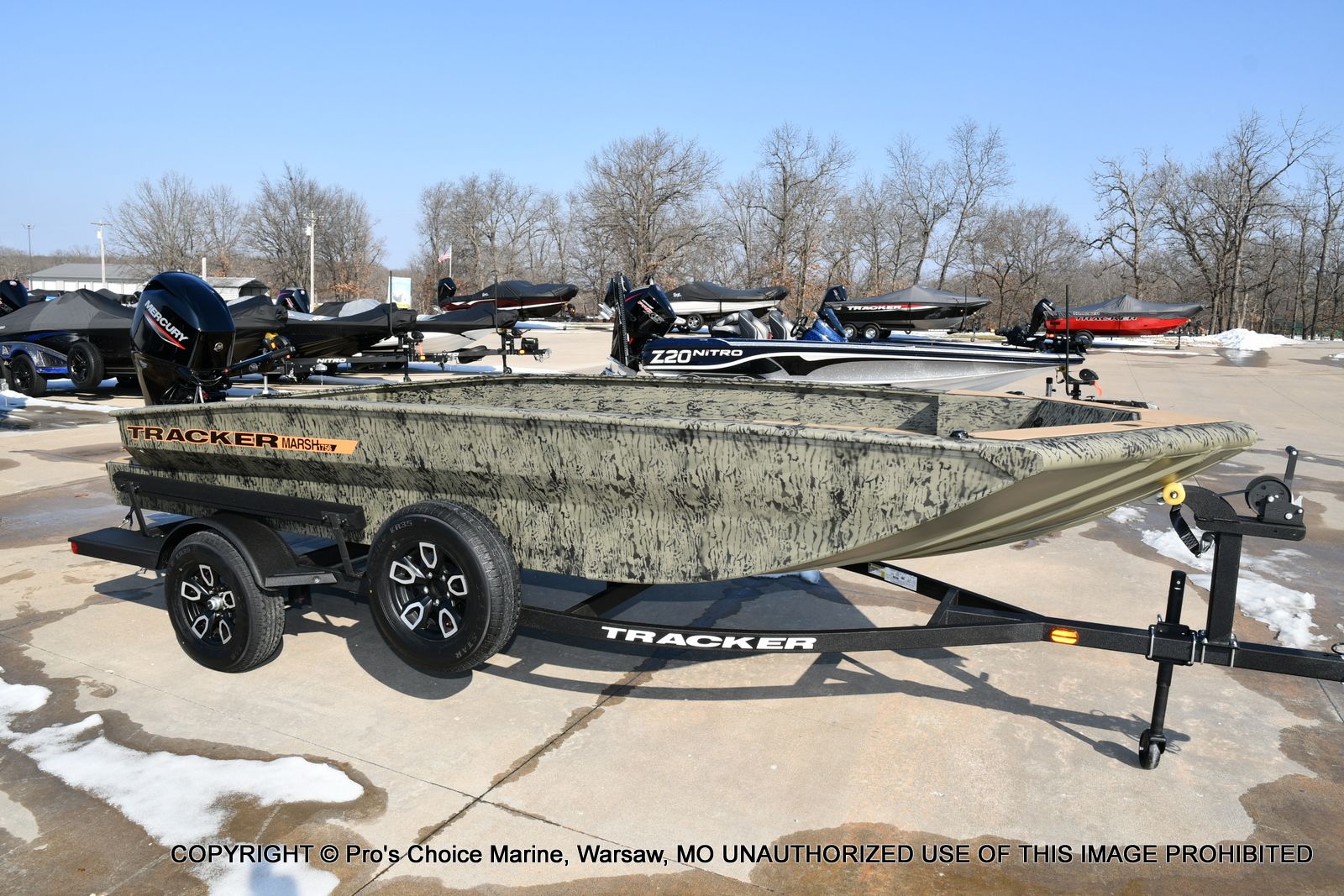 2026 Tracker Grizzly 1756 T Marsh w/60HP Tiller