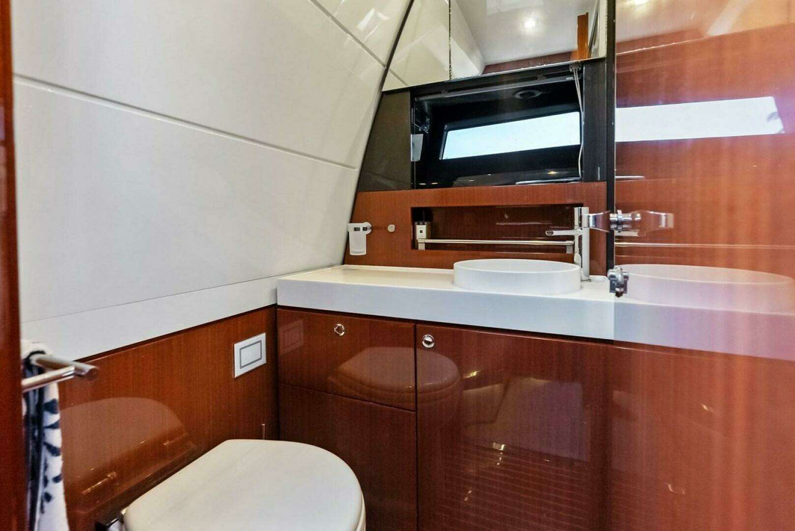 2017 Riva Rivamare - Image 21