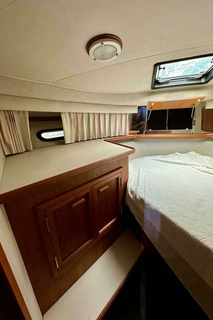 1991 Carver 3807 Aft Cabin - Image 36