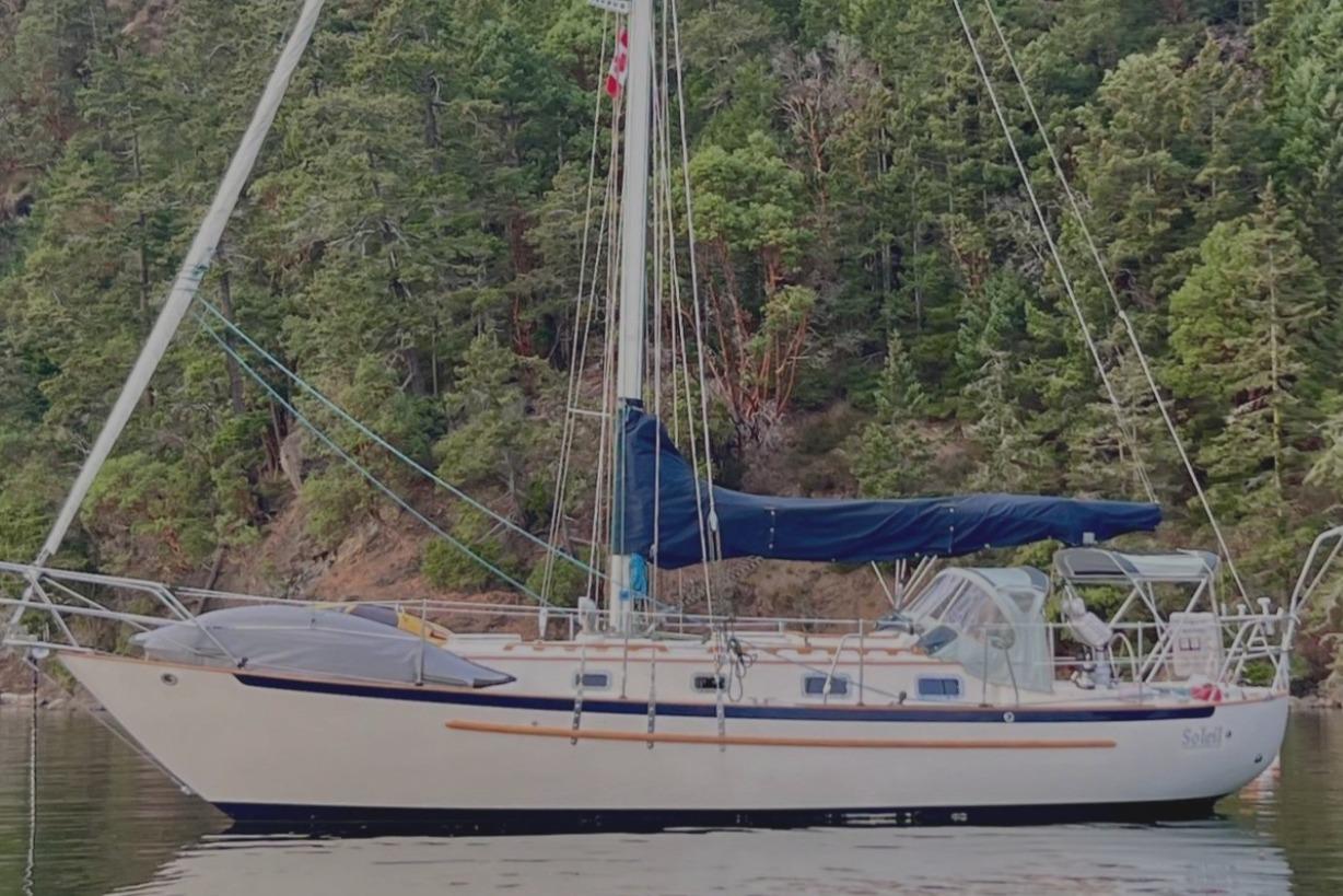 1997 Pacific Seacraft Crealock 34