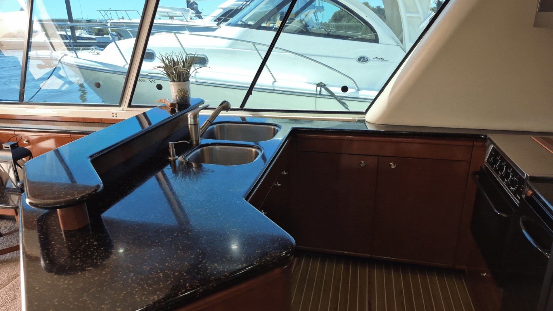 2008 Meridian 490 Pilot House - Image 15