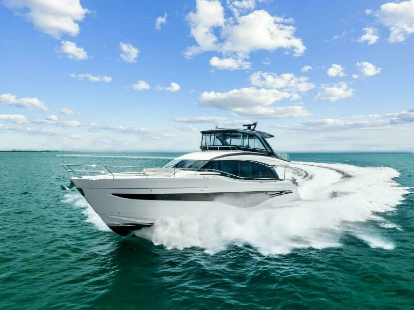 2024 Princess Y72 Motor Yacht - Image 15