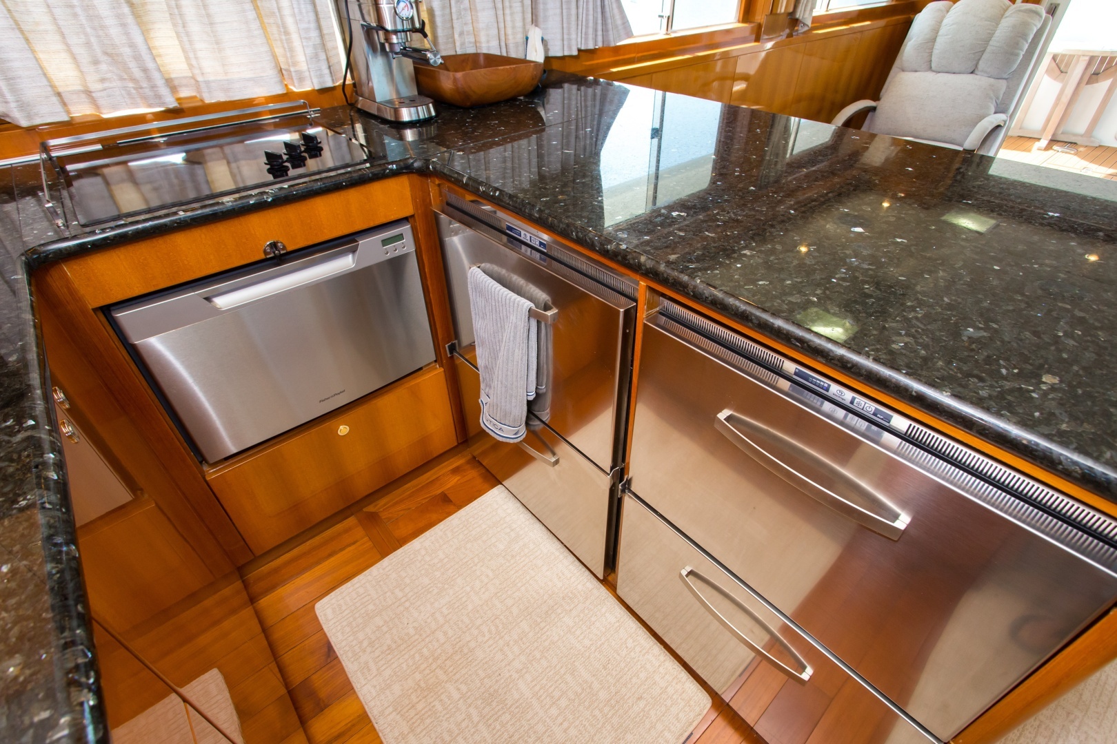 2003 Jefferson 57 Pilothouse - Image 53