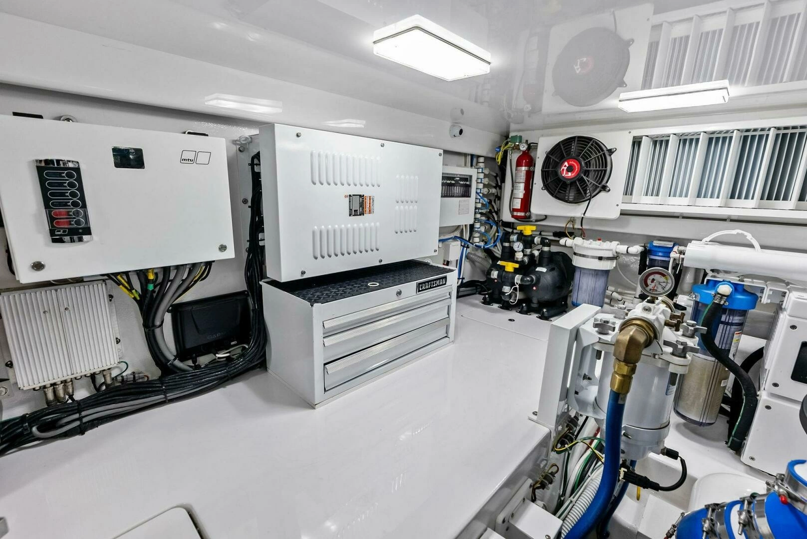 2023 Viking 64 Convertible - Image 74