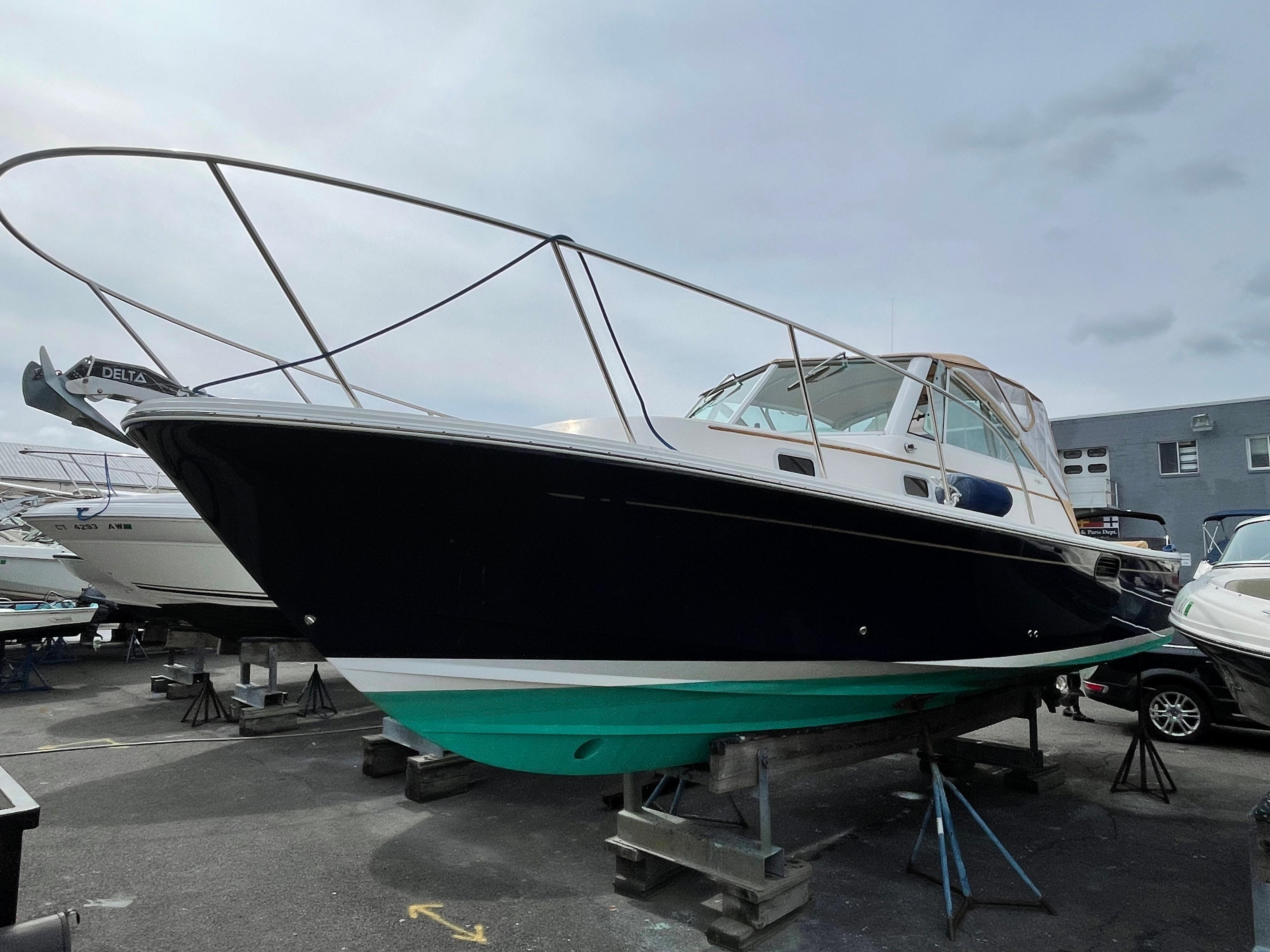 2004 Hunt Yachts Surfhunter 29