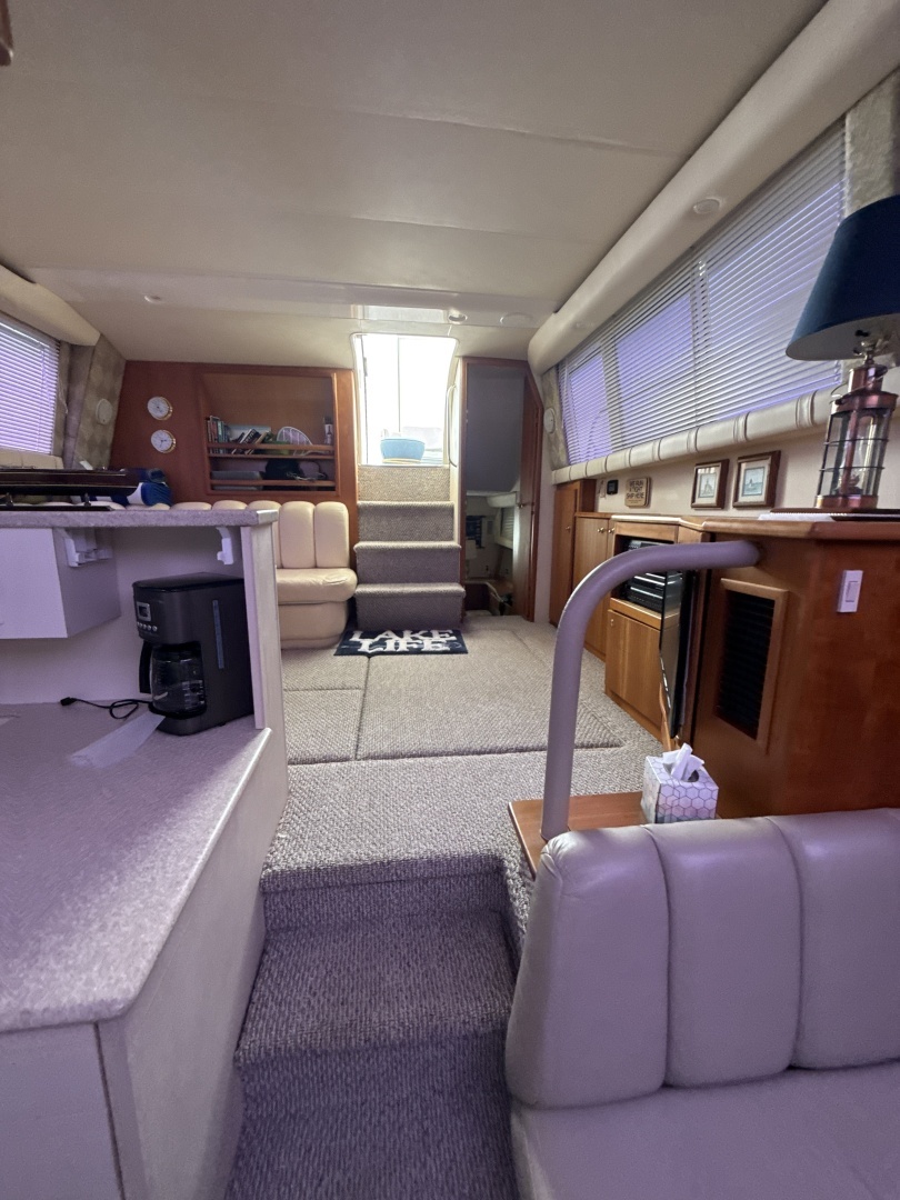 1999 Silverton 422 - Image 117