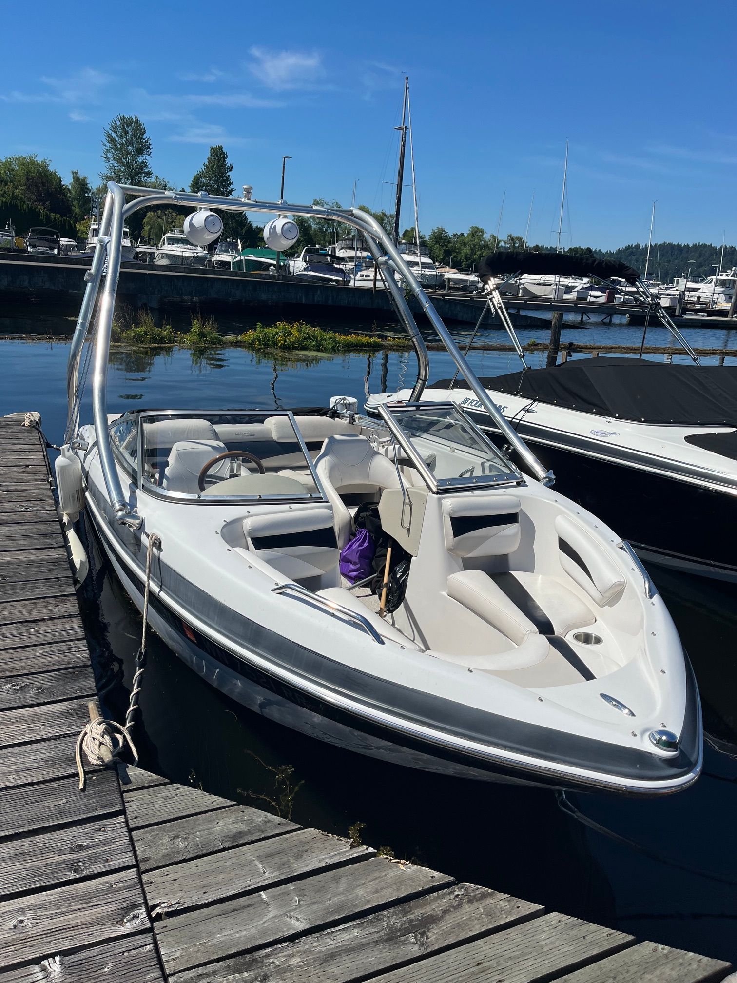 2011 Glastron GT 185