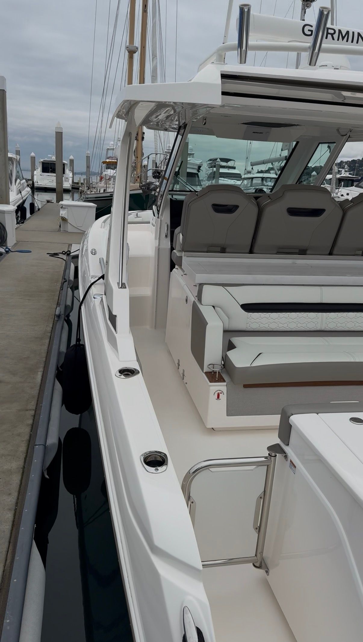 2024 Tiara Yachts 34 LS - 41