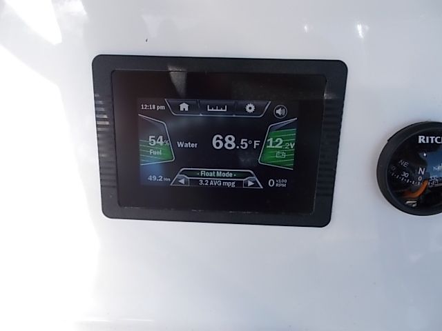 2018 Yamaha Boats 190 FSH Deluxe - 28