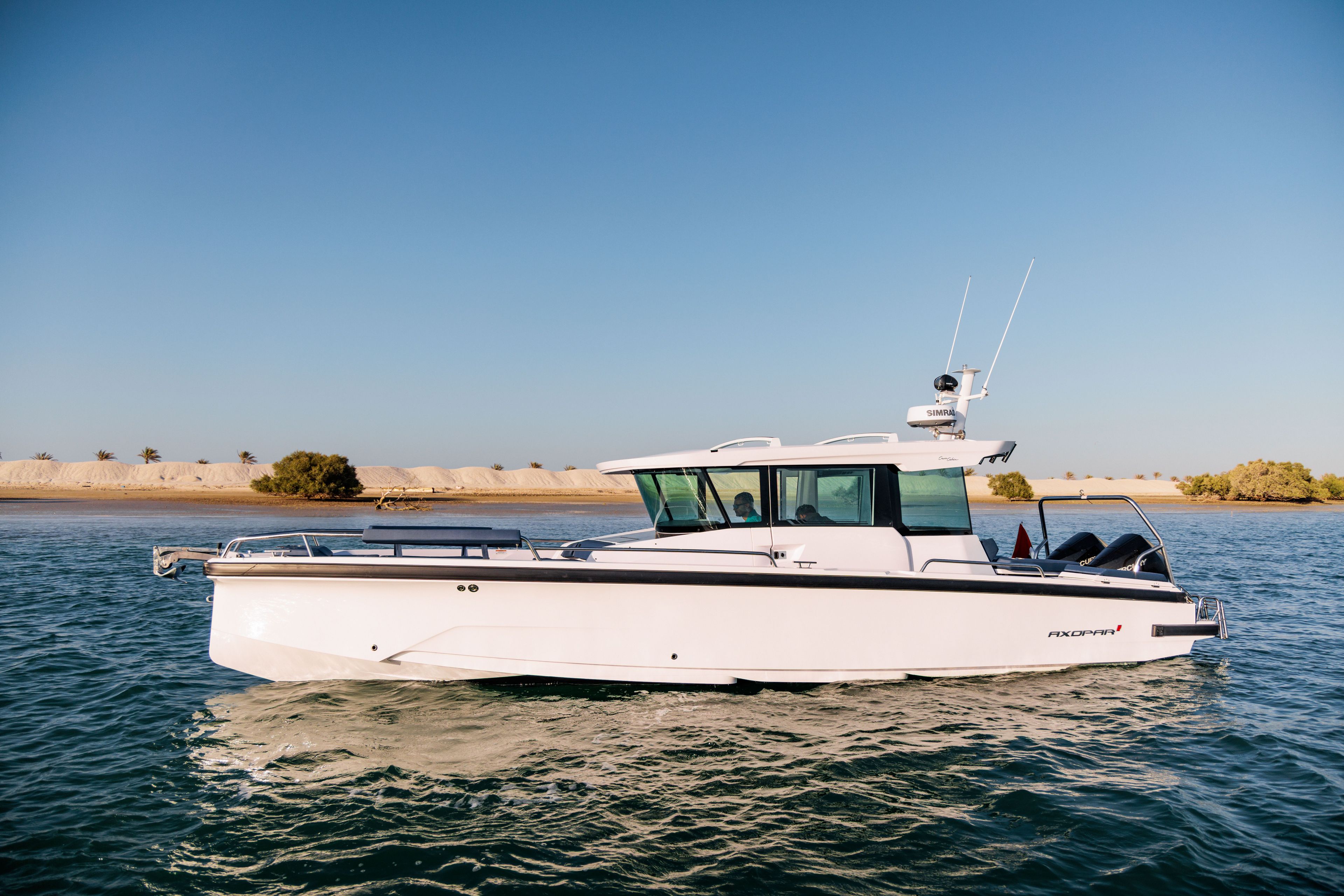 2026 Axopar 29 XC Cross Cabin