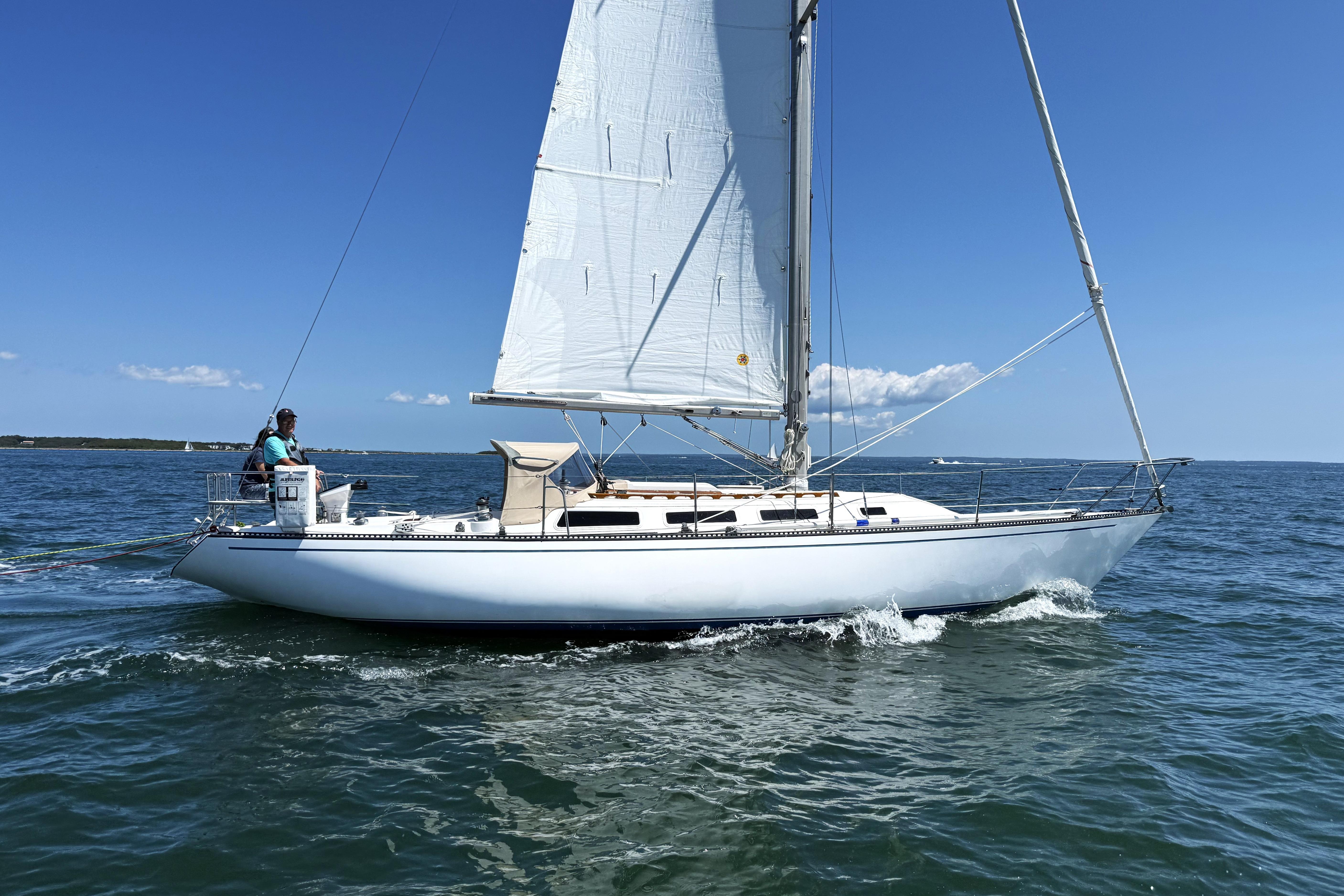 1982 Catalina 38