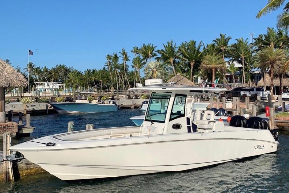 2013 Boston Whaler 320 Outrage