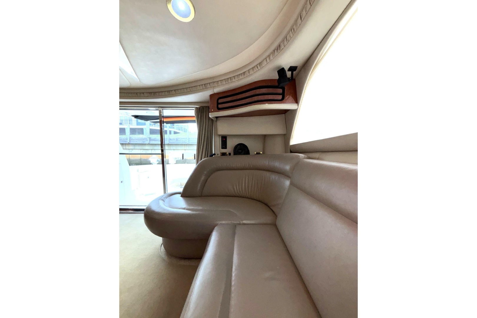 1999 Sea Ray 480 Sedan Bridge - Image 41