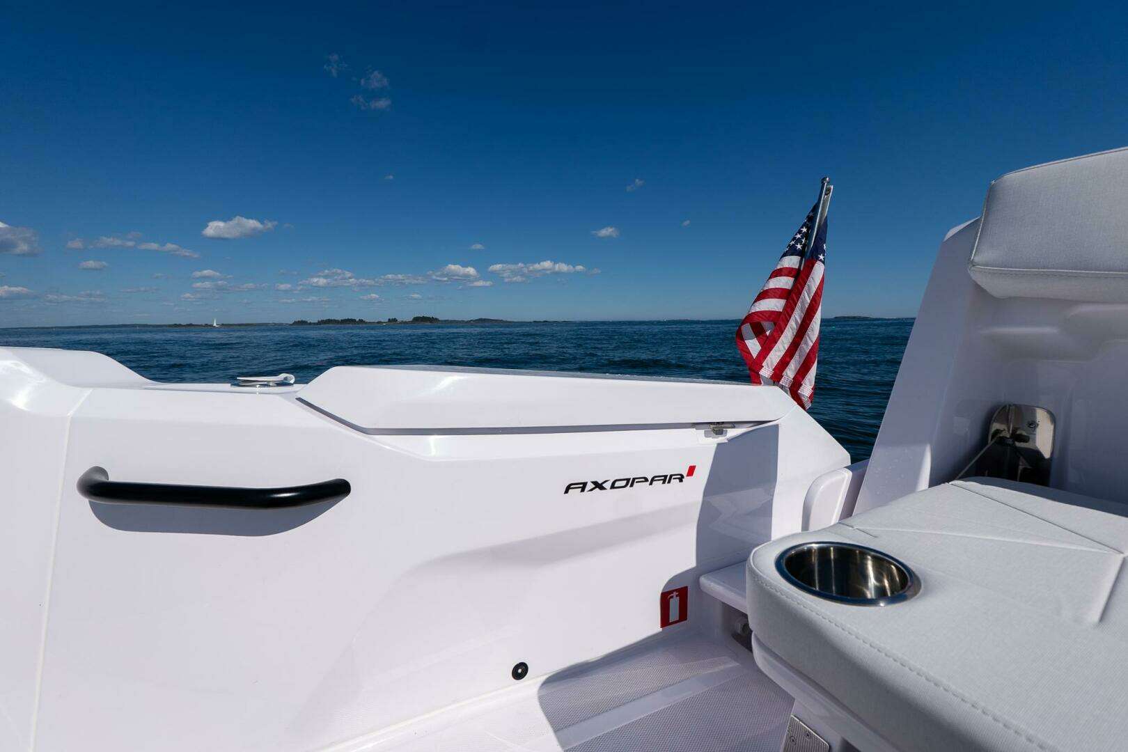 2025 Axopar CCX Center Console - Image 17