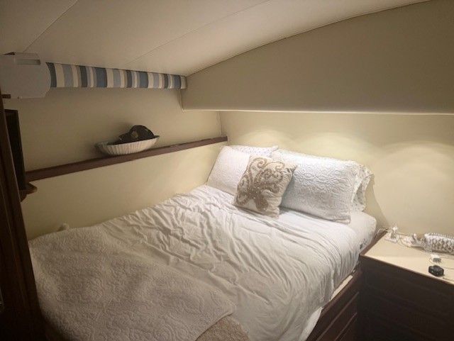 1986 Hatteras 52C - 8