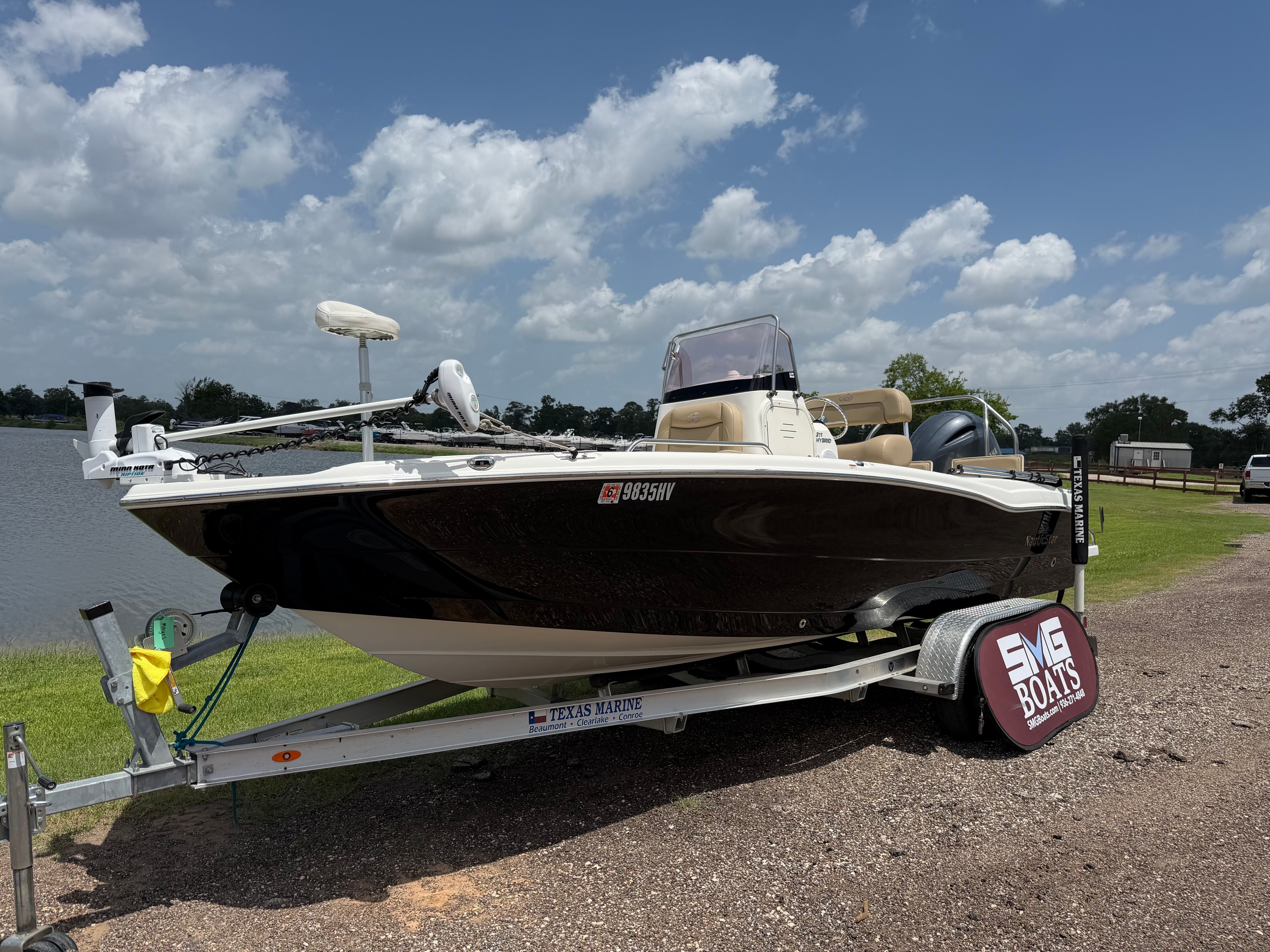 2020 NAUTICSTAR 211 HYBRID DLX - Image 2