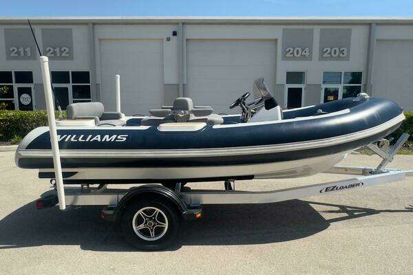 2024 Williams Jet Tenders 445 Diesel Jet