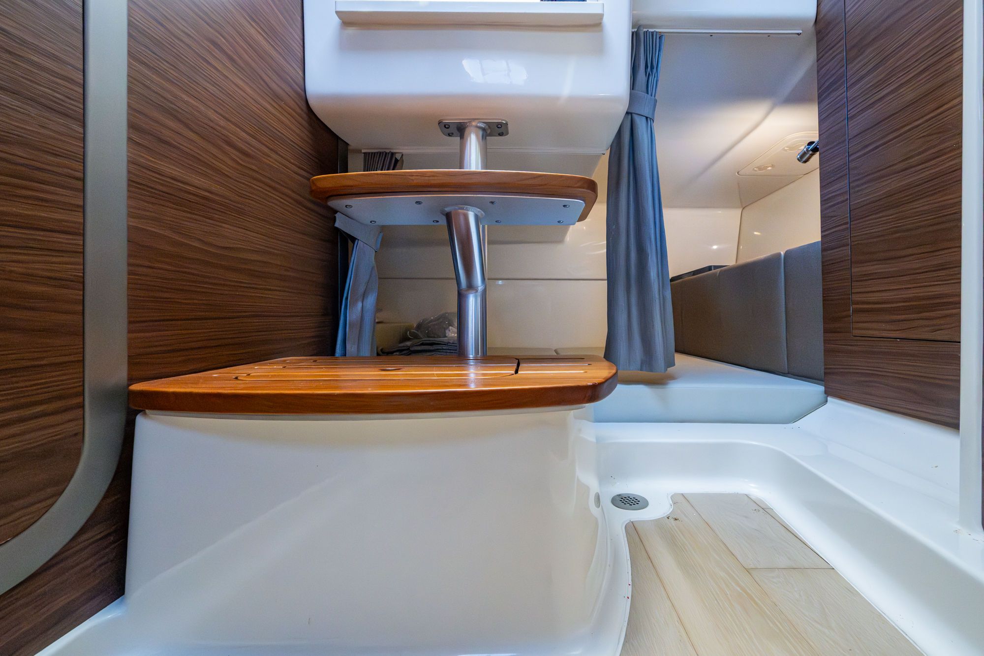 2023 BOSTON WHALER 325 CONQUEST - Image 35