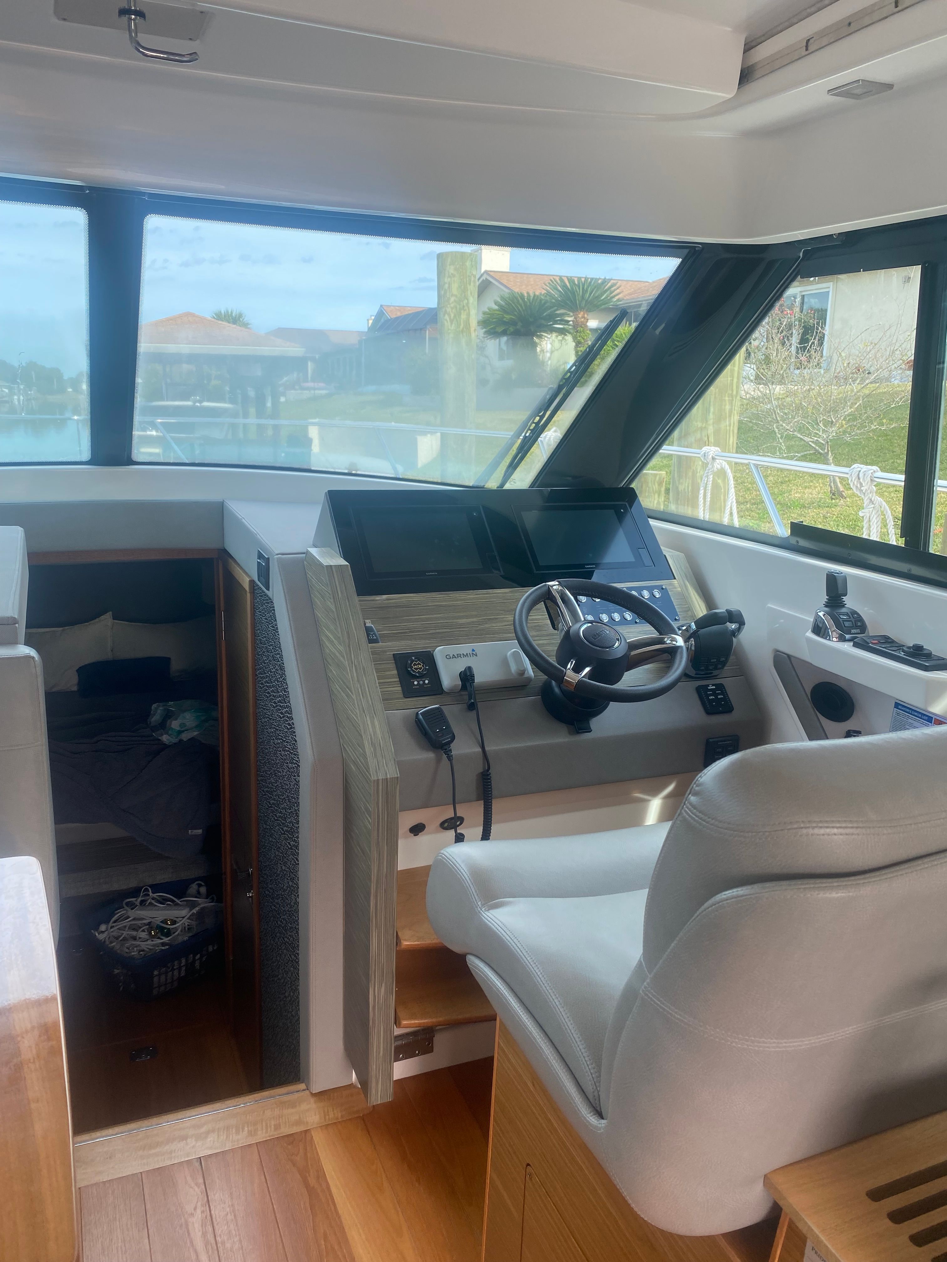 2019 Tiara Yachts C39 Coupe - 7