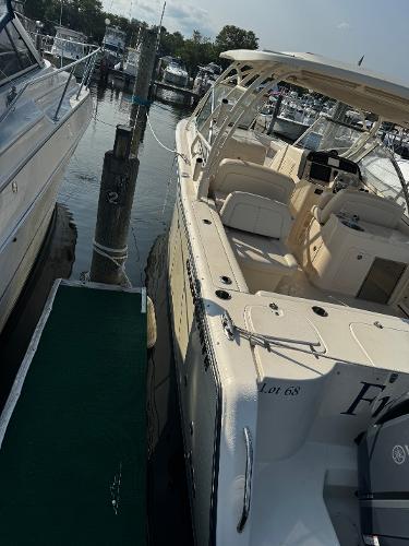 2017 Grady-White Freedom 307 - 16