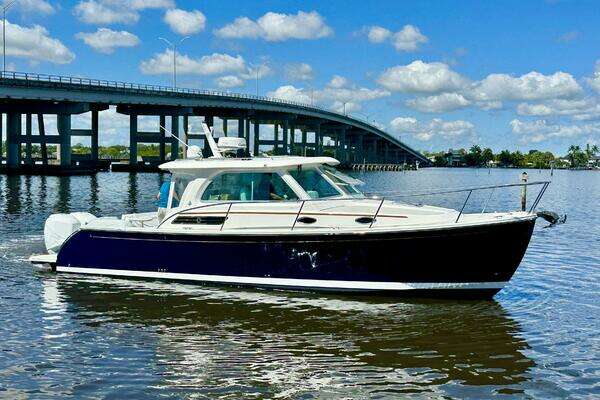 2022 Back Cove 34O