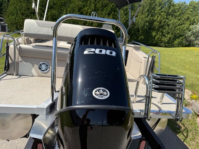 2025 Tahoe 2385 CASCADE CRUISE REAR BENCH - 4