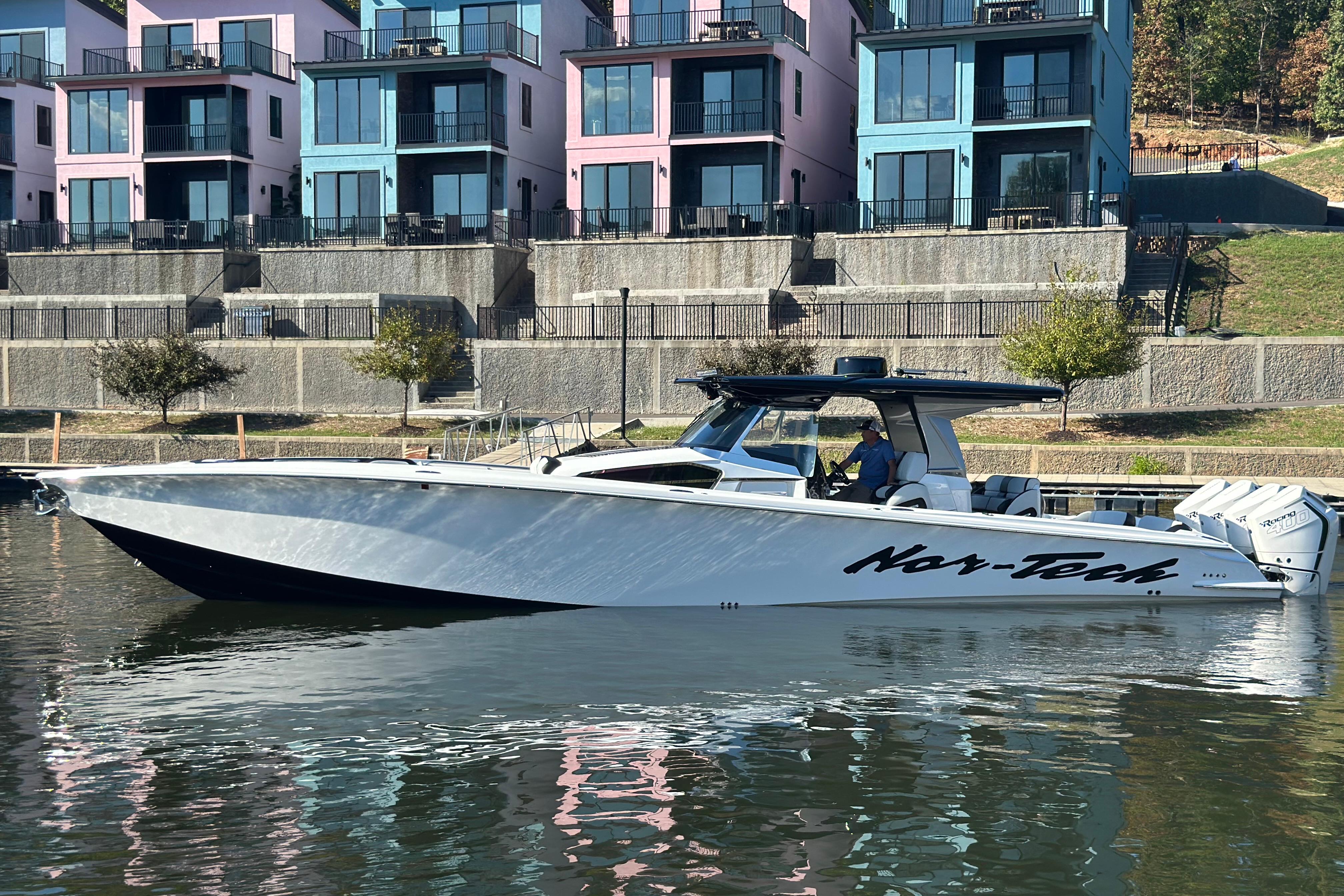 2025 Nor-Tech 450 Sport Center Console