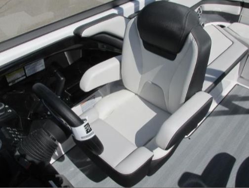 2019 Yamaha Boats AR240 - 10