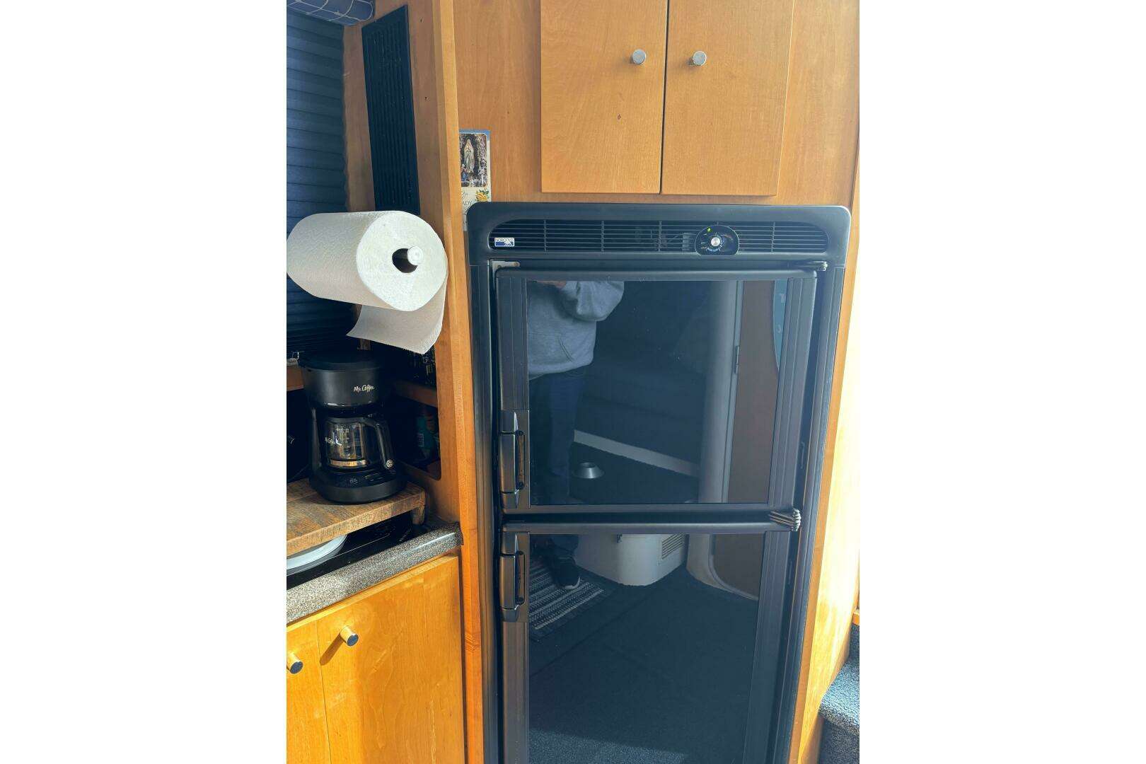 1996 Carver 320 Voyager - Image 51