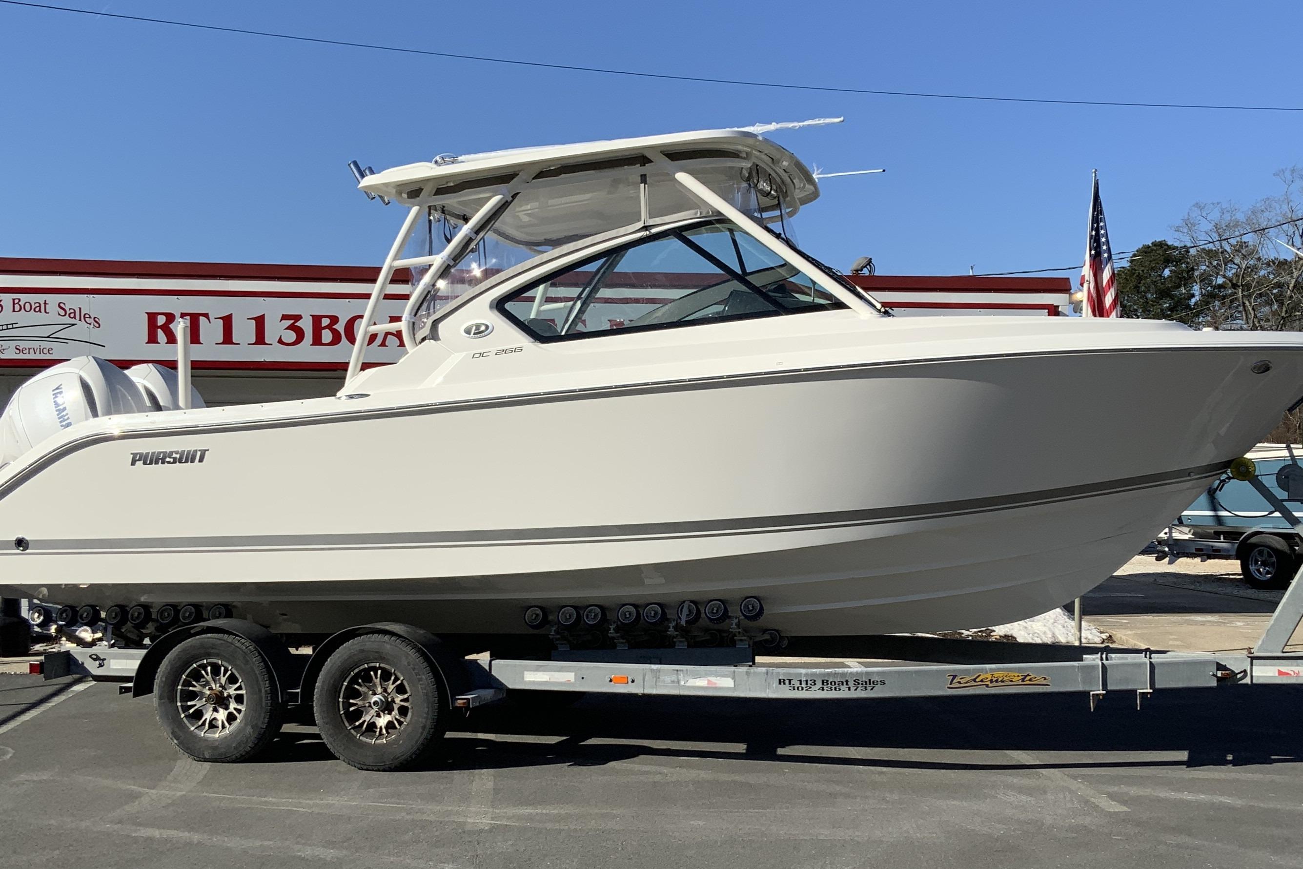 2026 Pursuit DC 266 Dual Console