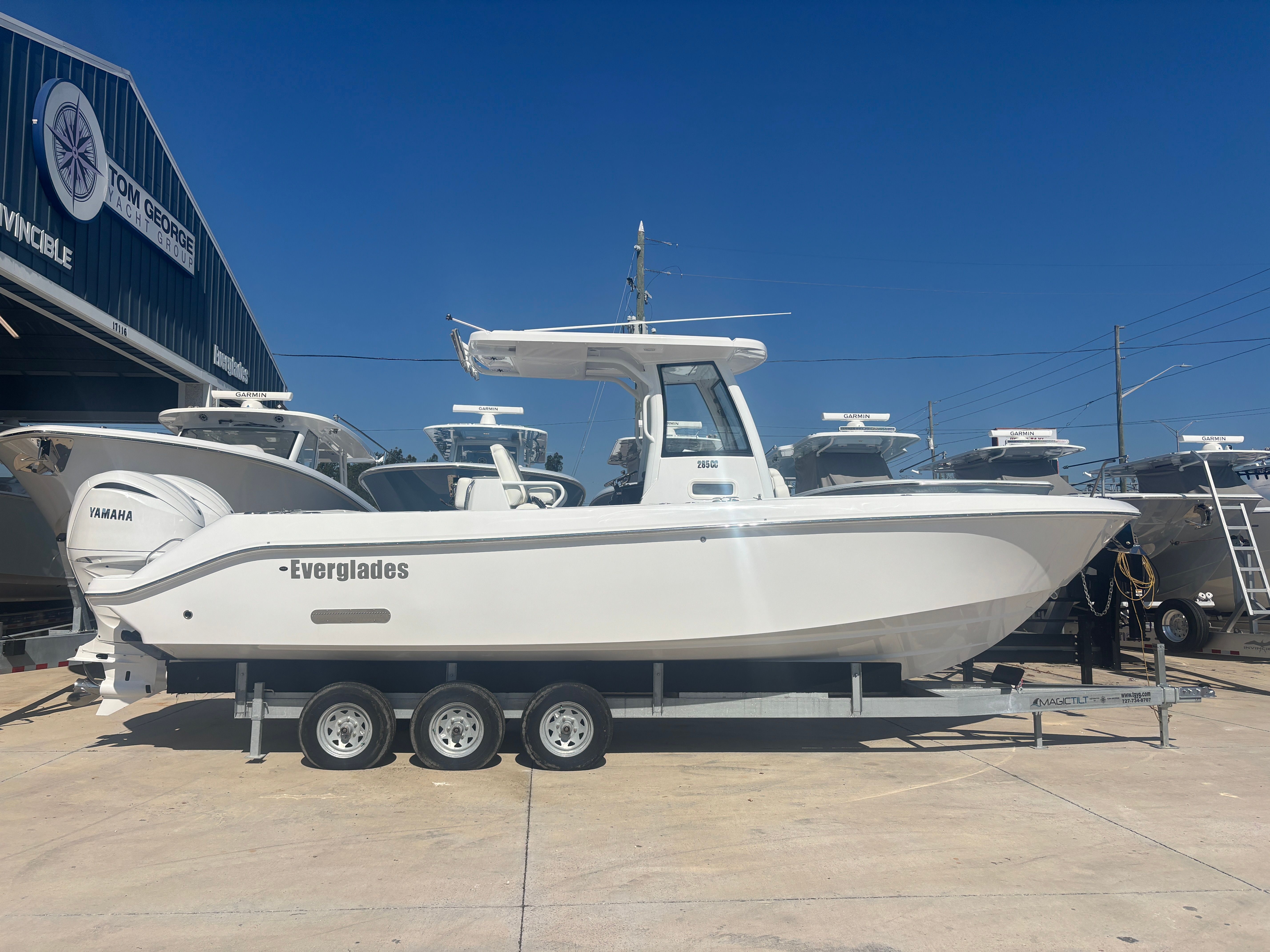2026 Everglades 285 Center Console
