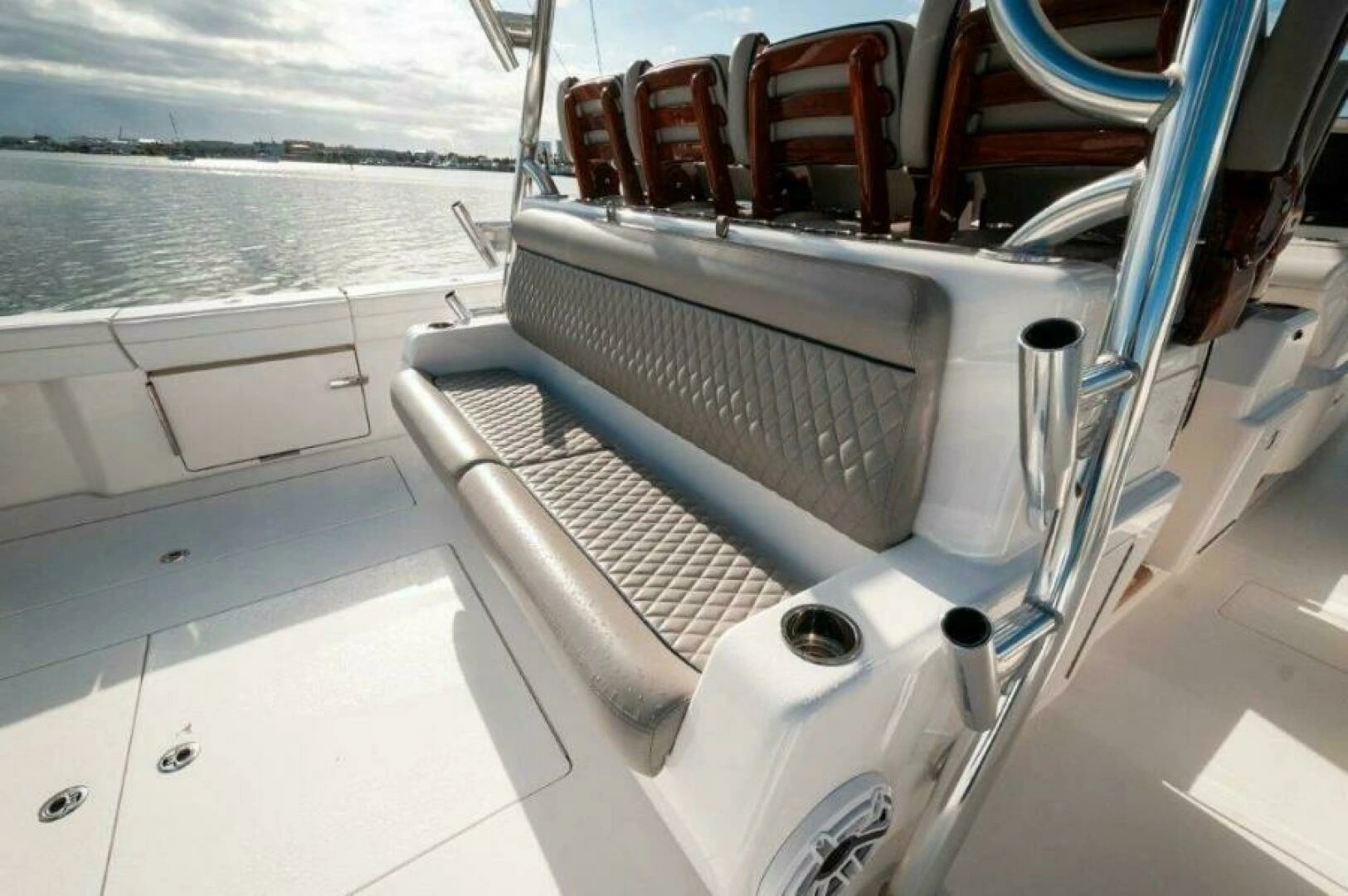 2021 Valhalla Boatworks V-46 - Image 11