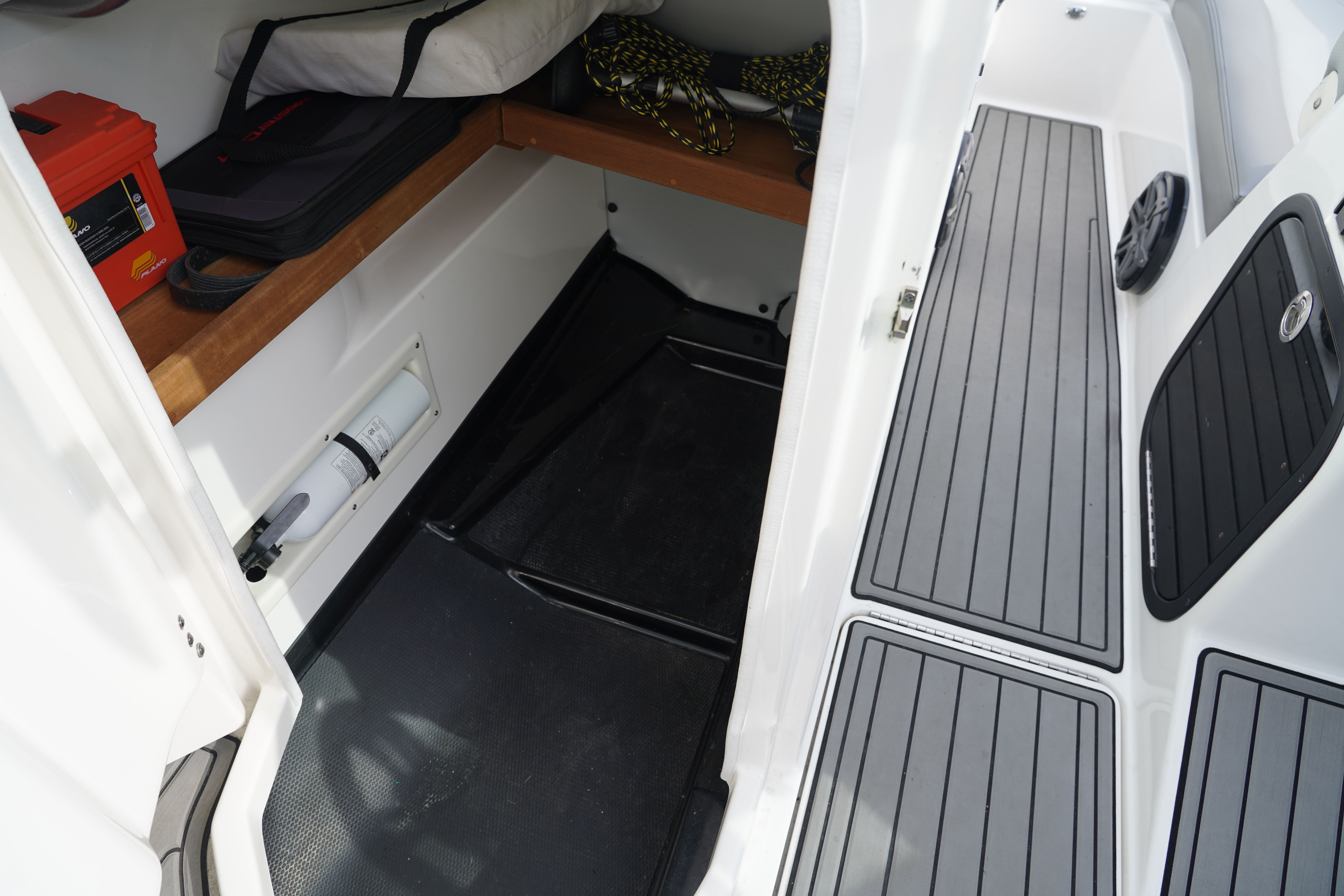 2016 MasterCraft X26 - 15