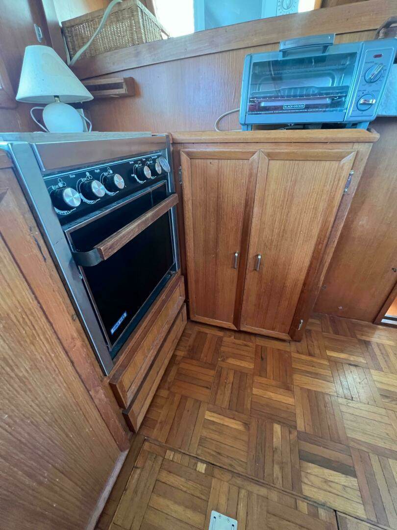 1987 Hershine Newburyport - Image 30