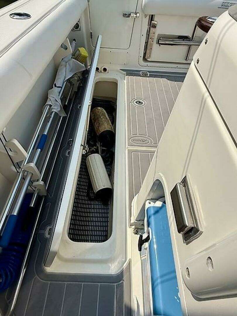 2014 Boston Whaler 350 Outrage - Image 56