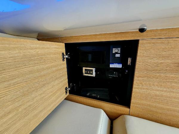 2014 Chaparral 327 SSX - 32