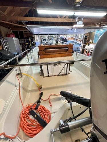 1986 Boston Whaler Montauk - 20