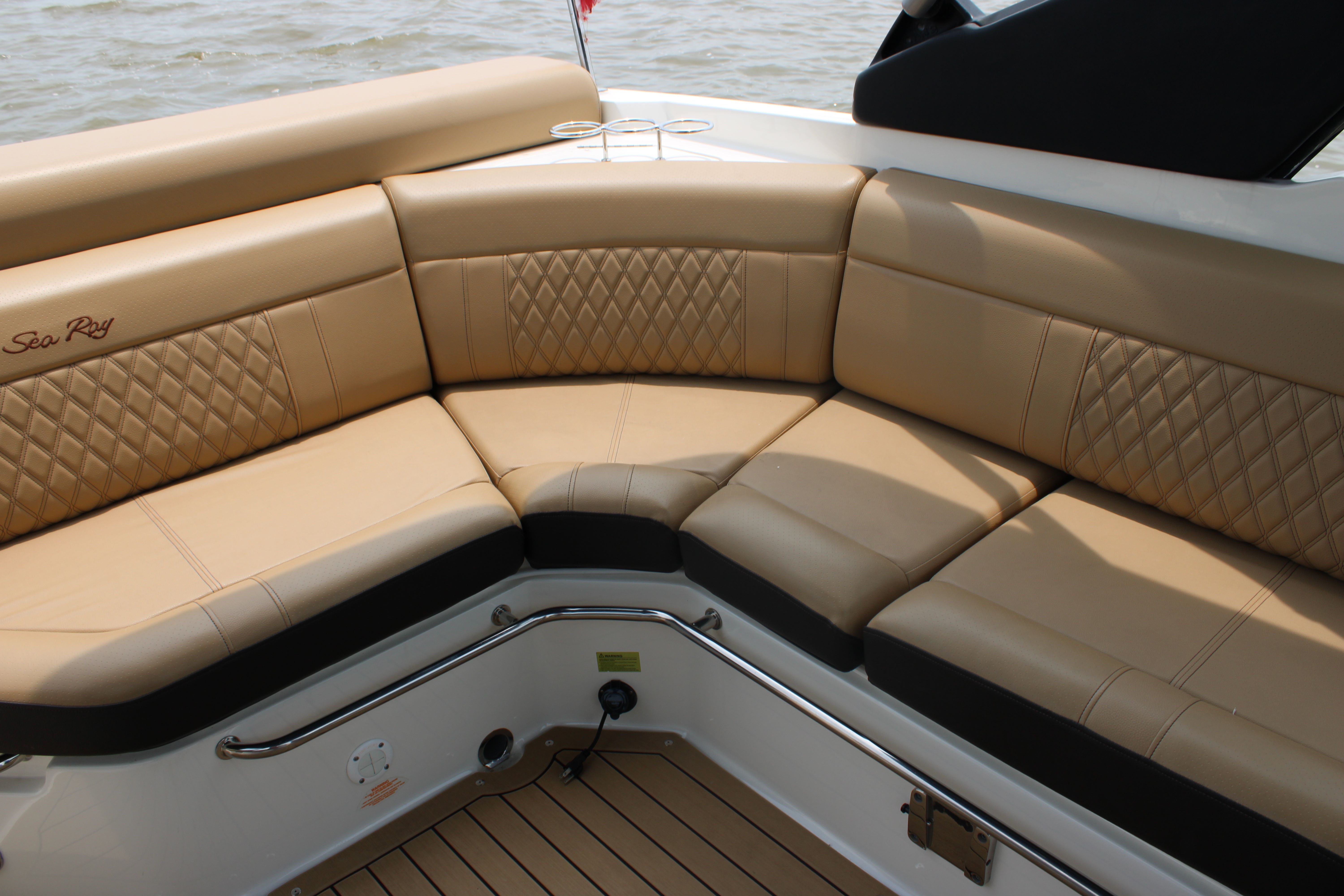 2020 Sea Ray SLX 280 - 17